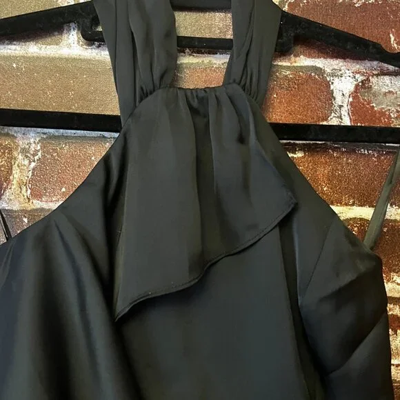 Black Halter Neck Ruffle Dress - Picture 5 of 9